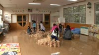 県産の杉の積木を体験しよう