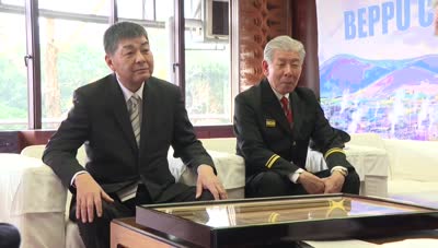 消防関係者が叙勲の受章報告