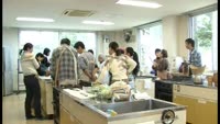 ラオス料理で国際交流