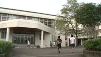 夜の学校で肝試し